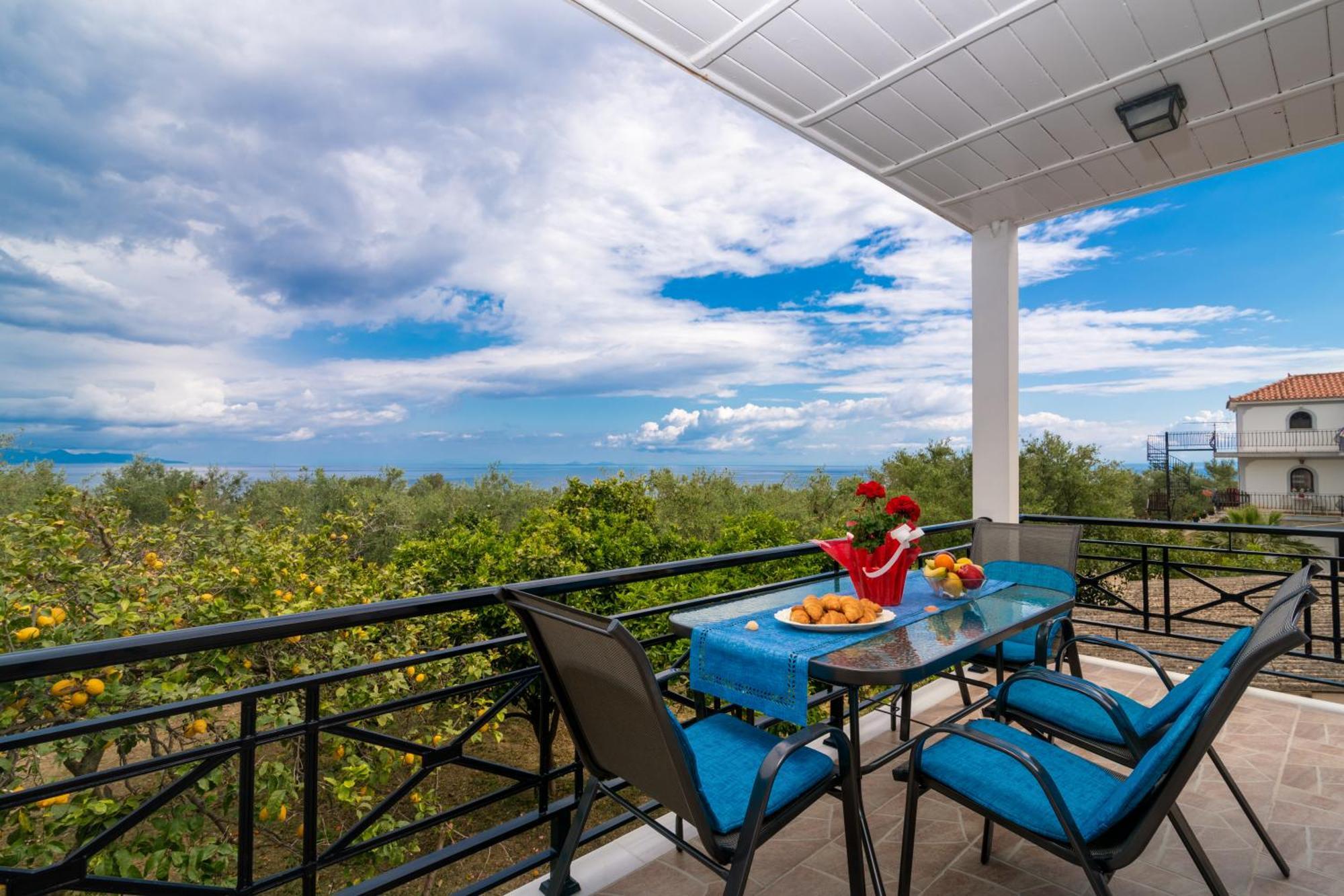 Sosos 2 Bedroom House With Sea View Planos  Ngoại thất bức ảnh